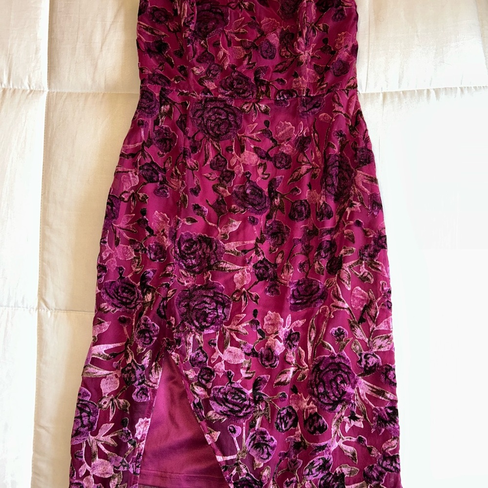Lulu's Strapless Floral Magenta Dress